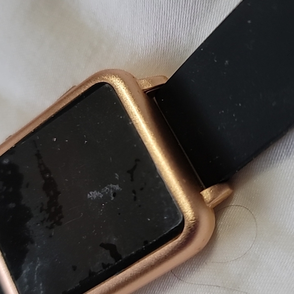 TCK Cat Ears Digital Watch - Picture 6 of 10